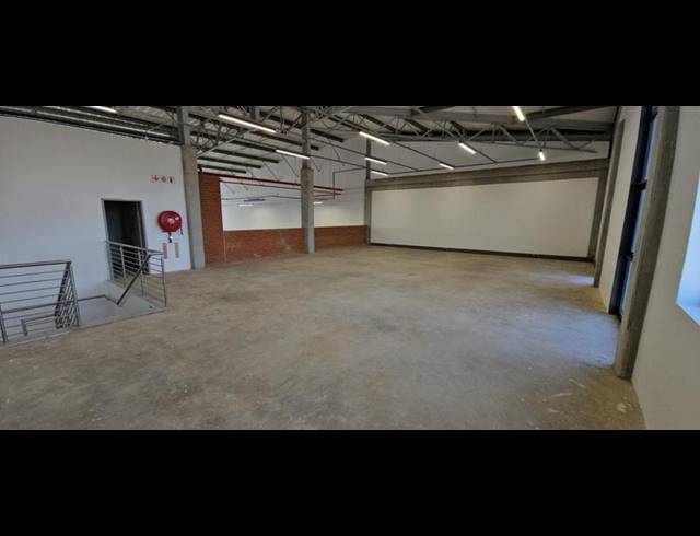 INDUSTRIAL PROPERTY TO RENT IN LONGLAKE